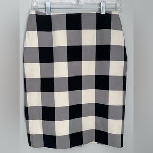 TALBOTS Black White Plaid  Knee Length Back Zip Skirt Size 2 Cotton Blend Lined